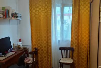 Vand apartament 4 camere et.4 an 1979Bucure?ti - 4