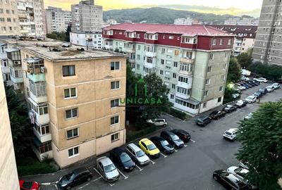 Apartament cu 3 camere decomandat în Ostroveni - 8