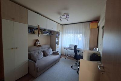 Apartament cu 3 camere decomandat, mobilat în Lipovei - 3