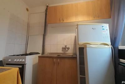 Inchiriez garsoniera cf I cu balcon in Mara?ti - 2