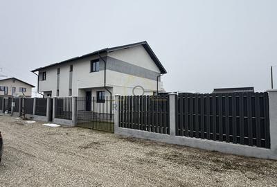 Duplex cu 4 camere cu Teren 266 Mp în Clinceni - 2