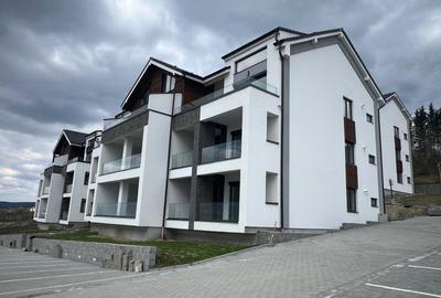 Apartament cu 2 camere decomandat în Cristian