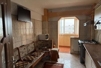 Apartament cu 4 camere decomandat în 9 Mai - 10