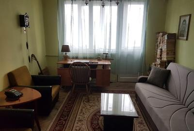Apartament cu 2 camere semidecomandat, mobilat în Micro I - 6