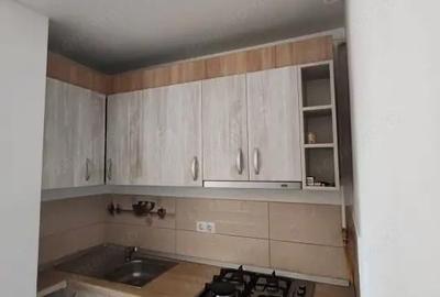 Apartament cu 3 camere decomandat în Central - 1