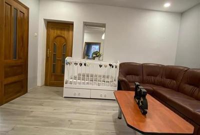 Casă individuală cu 6 camere în Curățele