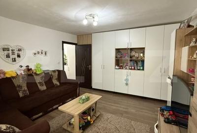 Apartament cu 3 camere, 65 mp, etaj 3, zona 9 Mai - 2