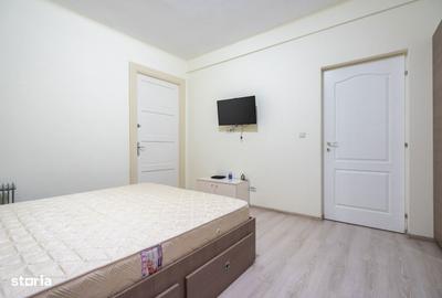 Apartament cu 4 camere în Central - 1