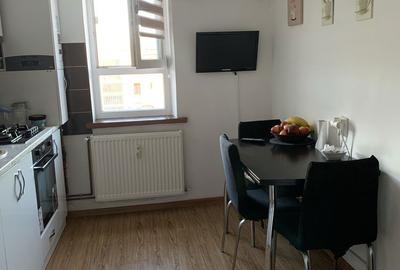 Apartament cu 2 camere decomandat în Calea București - 3