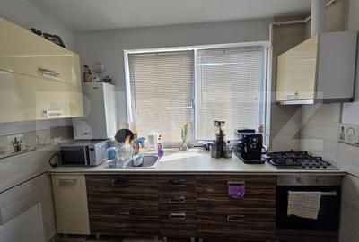 Apartament 2 camere + living cu bucatarie open space de vanzare zona Primarie - 4