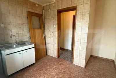 Apartament cu 4 camere semidecomandat în Central - 2