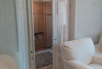 Apartament cu 4 camere decomandat în Central - 3