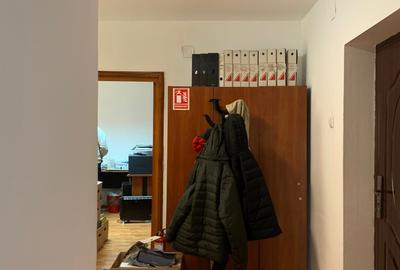 Apartament cu 4 camere decomandat în Tineretului - 8