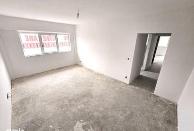 Apartament cu 4 camere în Micro 16 - 18