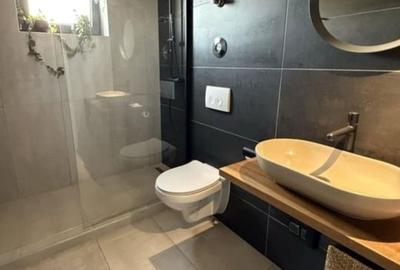 Apartament 2,5 camere chic cu grădină balcon vitrat și mobilier premium - 5