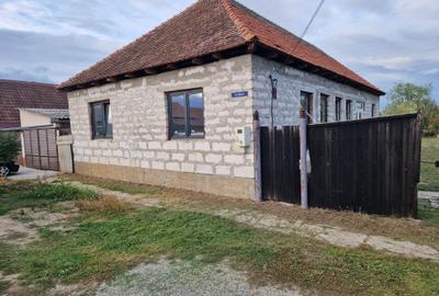 Casă cu 3 camere în Central - 15