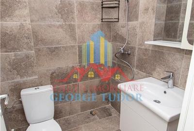 Apartament cu 3 camere decomandat în Roșu - 16