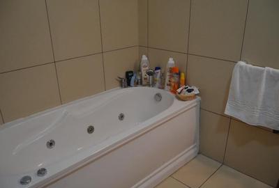 Sinaia-De vanzare pensiune cu 18 camere functionala - 2