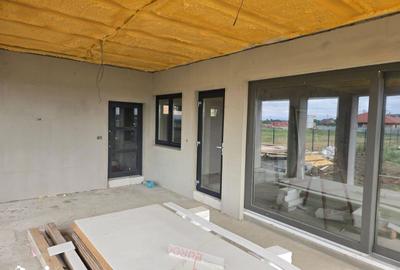 Casă cu 3 camere cu Teren 1440 Mp în Mădăras - 5