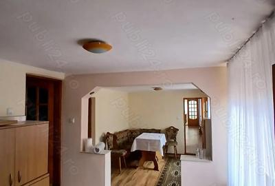 Casa cu teren ?i Anexe - 2