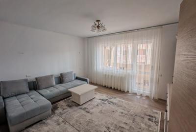 Apartament cu 2 camere decomandat în Apărătorii Patriei