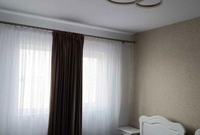Casă cu 4 camere în Frătăuții Noi