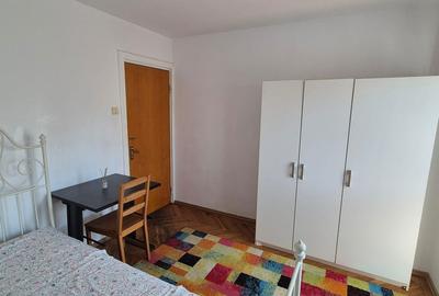 Apartament cu 3 camere decomandat în Tei - 13