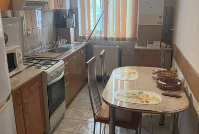 Apartament cu 3 camere decomandat în Decebal - 5