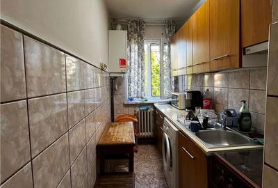 Apartament cu 2 camere semidecomandat în Central