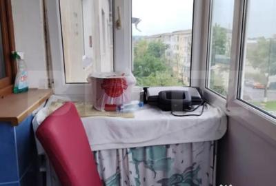 Apartament cu 2 camere semidecomandat, mobilat în Micro 4 - 6