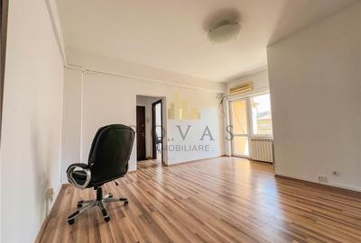 Apartament cu 4 camere decomandat în Universitate - 8