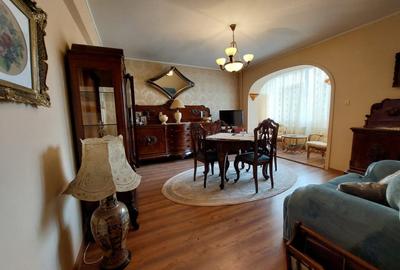 3 CAMERE  |  CENTRU  |  PLAJA NEVERSEA