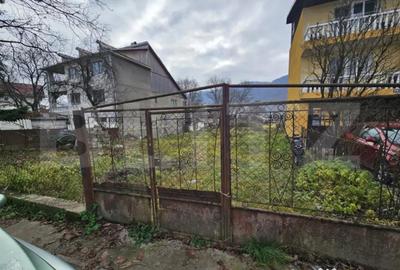 Teren de 1390 mp, în Central - 5