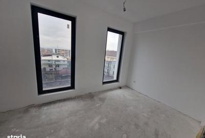 Apartament cu 3 camere decomandat în Mărișelu - 5