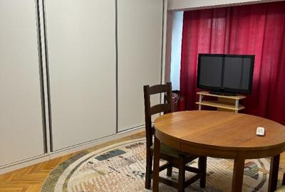 Inchiriez apartament 3 camere cu parcare - Marasti