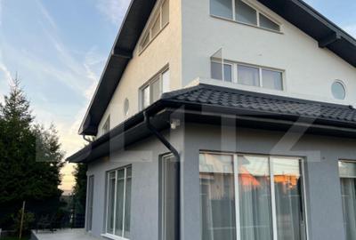 Casă cu 5 camere cu Teren 450 Mp în Sângeorgiu de Mureș