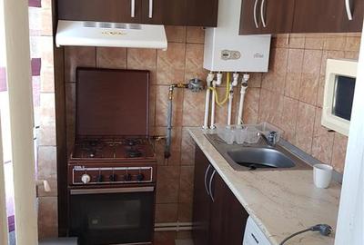 Garsonieră semidecomandată în Viziru 3 - 5