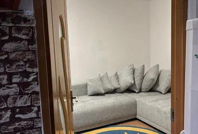 Garsonieră decomandată în Petros