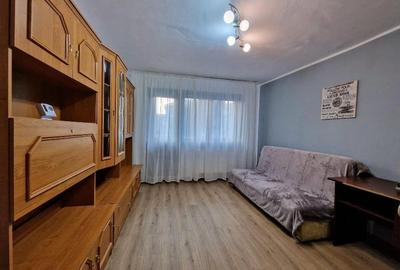 Apartament cu 2 camere semidecomandat, mobilat în Girocului