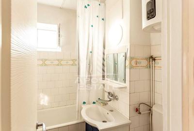 Apartament cu 3 camere, decomandat, etaj intermediar, zona Iuliu Maniu Apartament cu 3 camere, decomandat, etaj intermediar, zona Iuliu Maniu - 7