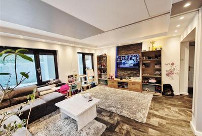 Casă cu 6 camere cu Teren 980 Mp în Bârnova - 2