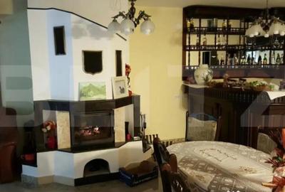 Spațiu comercial, de 500 mp, în Central - 9