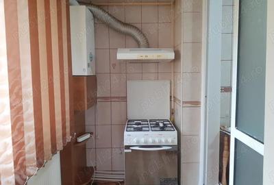 Inch. 2 cam. cf. 1 semid. parter cu balcon de 14 mp., mobilat si utilat, str. Hipodrom - Bariera - 14