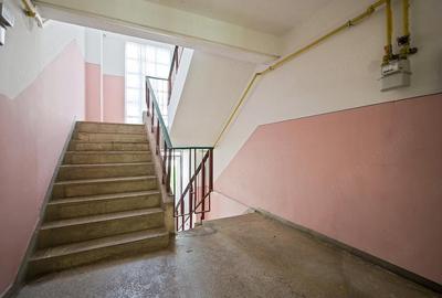 Apartament cu 3 camere decomandat în 23 August
