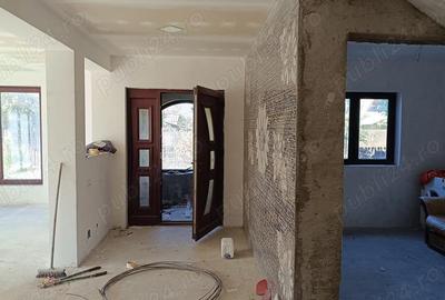 Casă cu 5 camere în Câmpinița - 3