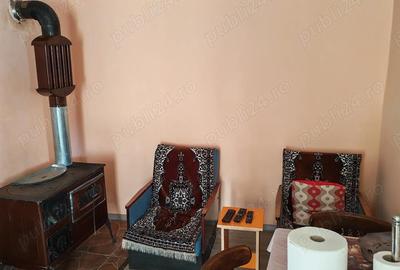 Casă cu 6 camere în Calomfirești - 1
