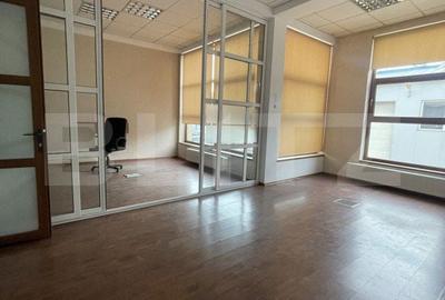 Spațiu comercial, de 180 mp, în Centura - 14