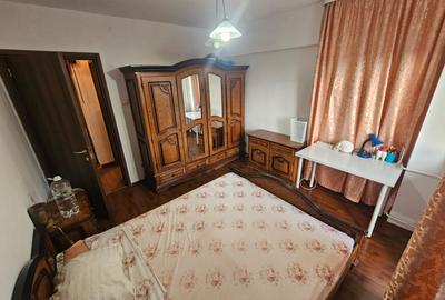 Apartament cu 3 camere semidecomandat, mobilat în Dristor - 2