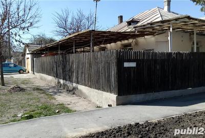 Casă cu 10 camere cu Teren 2000 Mp în Țăndărei - 4