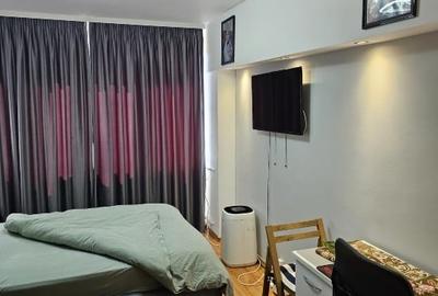 Apartament cu 3 camere decomandat în P-ța Muncii